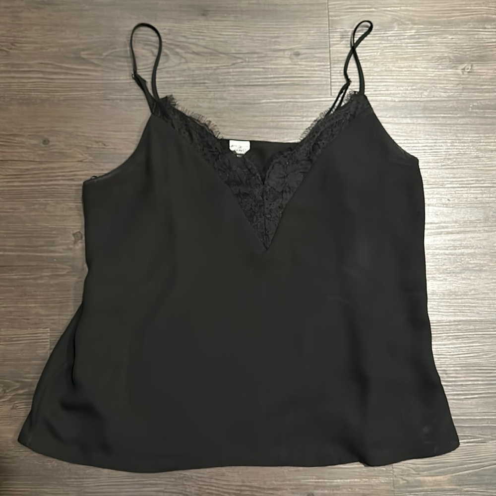 🖤Melrose + Market Black Camisole with Lace Trim, Sz. M